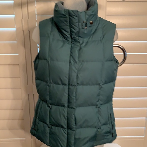 Eddie Bauer goose down filled vest - Picture 2 of 8